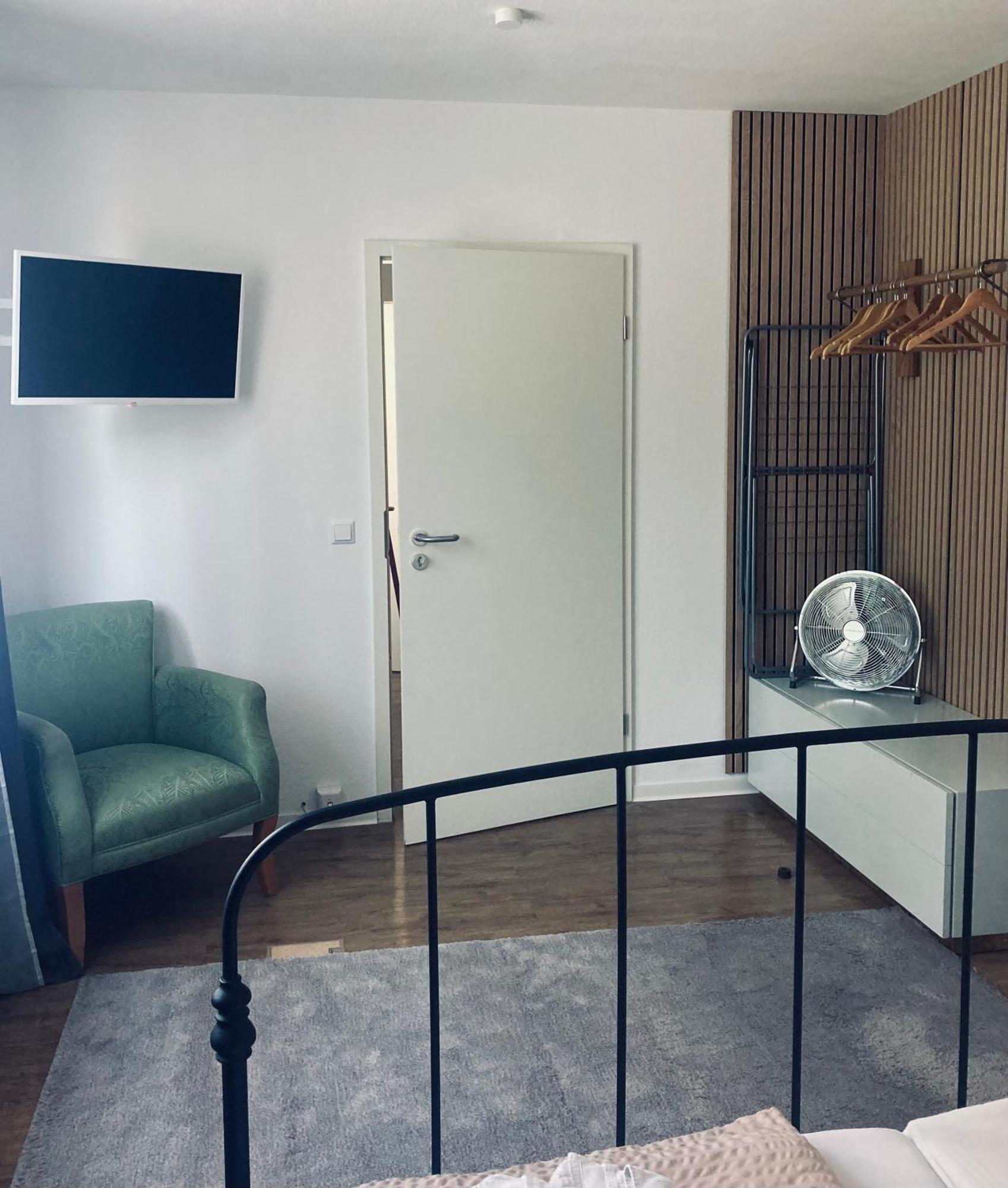 Free Apartment - Bei Der Stadtmauer Reutlingen Exterior foto